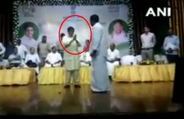 Kiran Bedi, Puducherry Governor, Verbal Spat, Stage, Government Event, All India Anna Dravida Munnetra Kazhagam, MLA, A Anbalagan, Video, Puducherry, Trending News, Hindi News