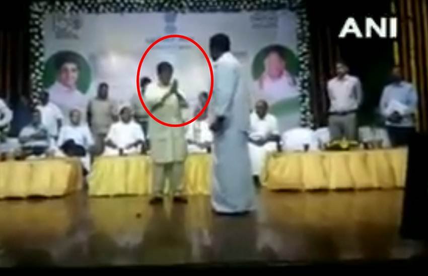 Kiran Bedi, Puducherry Governor, Verbal Spat, Stage, Government Event, All India Anna Dravida Munnetra Kazhagam, MLA, A Anbalagan, Video, Puducherry, Trending News, Hindi News