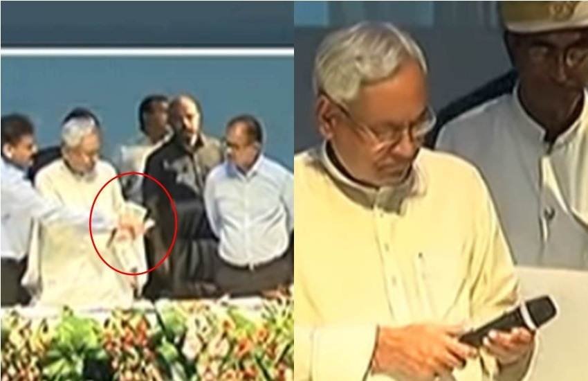 Nitish Kumar, Chief Minister, Bihar, Program, Technical Fault, Remote, Mike, Inactive, Stage, Sushil Modi, Deputy CM, BJP, Patna, Bihar, State News, Trending News, Hindi News