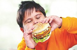 सेहतः मोटापे का शिकार बचपन