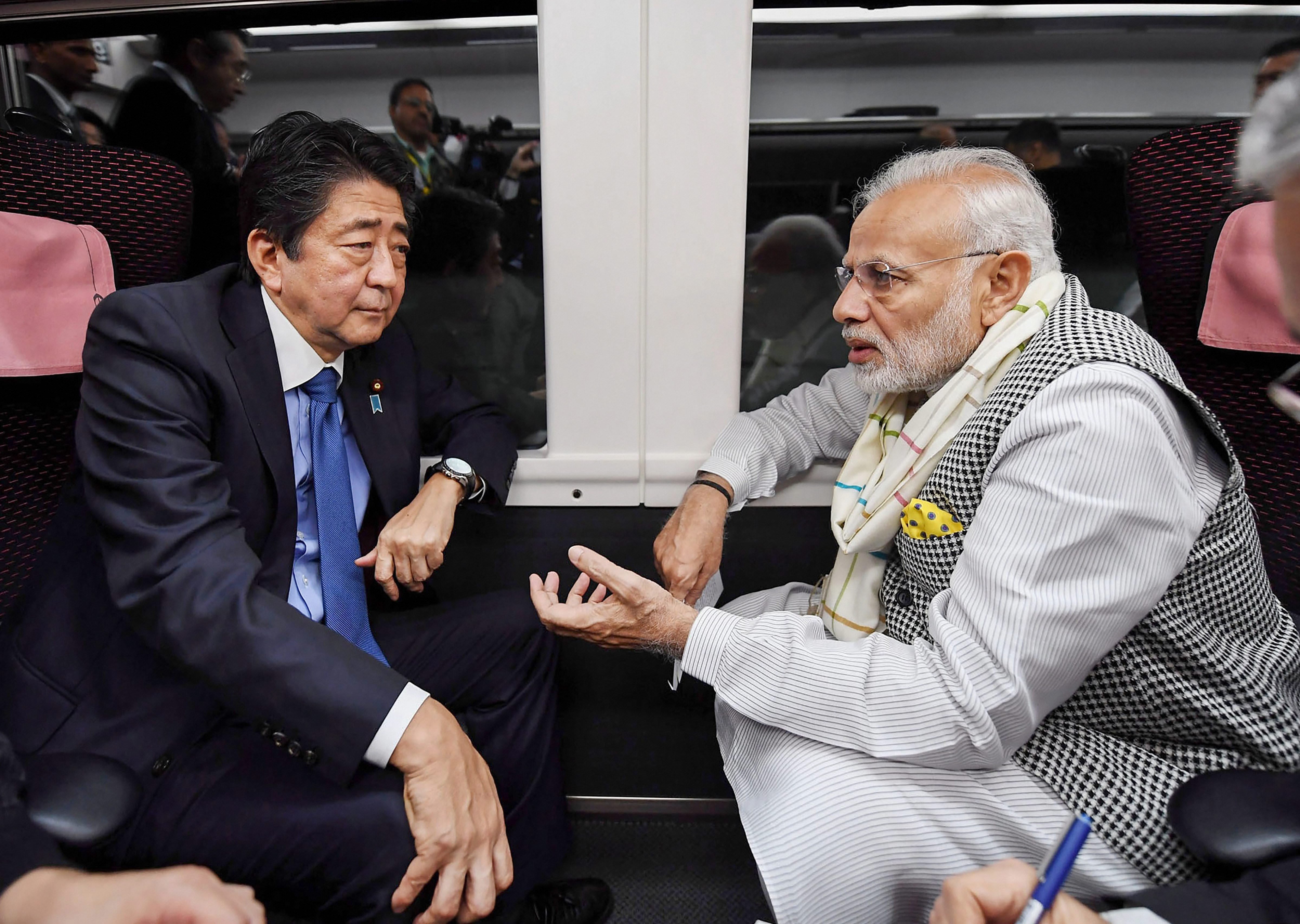 Modi in Japan, Modi in Japan LIVE UPDATES, Modi abe meeting, modi shinzo abe meeting, india japan ties, india japan defence ties, india japan summit, modi japan visit