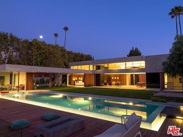 nick jonas, Nick Jonas bought house for Priyanka, Nick Jonas wedding, priyanka chopra, Priyanka Chopra Nick Jonas house, Priyanka Chopra Nick Jonas Wedding, priyanka chopra wedding