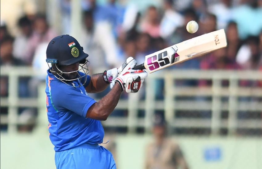 वेस्टइंडीज के खिलाफ शतकीय पारी के दौरान अंबाती रायुडु। (Photo Courtesy: ICC) वेस्टइंडीज के खिलाफ शतकीय पारी के दौरान अंबाती रायुडु। (Photo Courtesy: ICC)