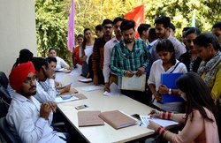RRB Group D 2018: रेलवे ग्रुप डी परीक्षा के डिटेल्स जारी, यहां करें चेक!