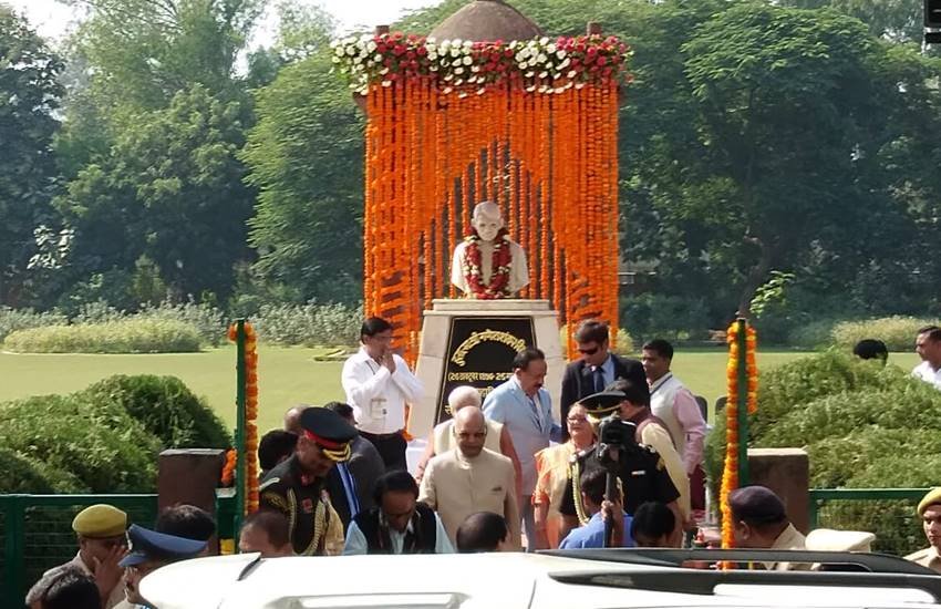 राष्ट्रपति रामनाथ कोविंद शनिवार को अपने शहर कानपुर पहुंचे और गणेश शंकर विद्यार्थी मेडिकल कालेज, चन्द्रशेखर आजाद कृषि प्रौद्योगिकी विश्वविद्यालय के कार्यक्रमों को संबोधित किया। 
