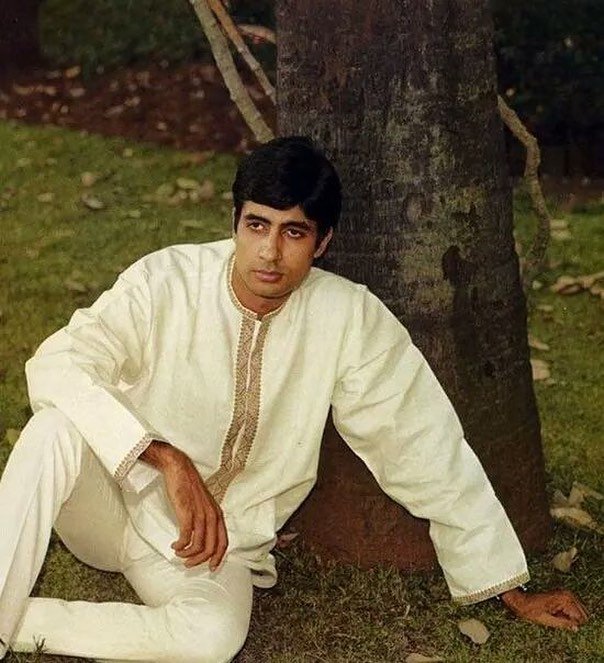 Amitabh Bachchan, Happy Birthday Amitabh Bachchan, Amitabh Bachchan quotes, Amitabh Bachchan pics, Amitabh Bachchan movies, big bi, bg b rare pics, big b birthday, big unknown facts