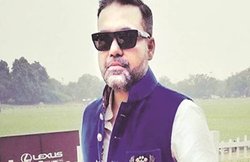 पिस्टल लहरा पछता रहा आशीष पांडे, पता लगा रही पुलिस- क्या होटल में दुबई से मंगवाई गईं लड़कियां?