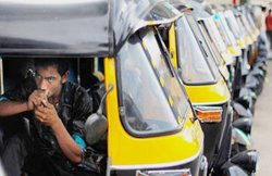 ऑटो-ड्राइवर के खाते से 300 करोड़ का लेनदेन, एफआईए ने भेजा समन