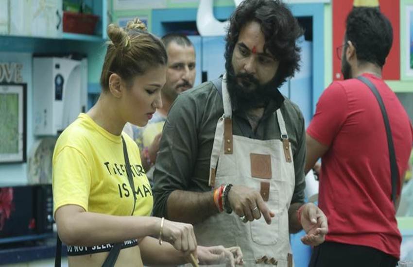  Bigg Boss 12 Weekend Ka Vaar Episode : सौरभ पटेल और जसलीन
