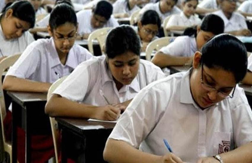 सेशन 2018-19 की बोर्ड परीक्षाओं के लिए CBSE संबद्ध स्कूलों के लिए ऑनलाइन रजिस्ट्रेशन कराना जरूरी है। सेशन 2018-19 की बोर्ड परीक्षाओं के लिए CBSE संबद्ध स्कूलों के लिए ऑनलाइन रजिस्ट्रेशन कराना जरूरी है।