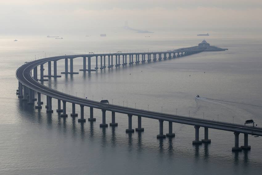 Hong Kong Zhuhai Macau Bridge Pics,Hong Kong Zhuhai Macau Bridge,Hong Kong Zhuhai Macau,China worls longest bridge,worls longest bridge