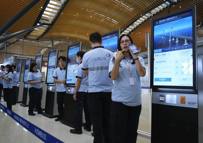 Hong Kong Zhuhai Macau Bridge Pics,Hong Kong Zhuhai Macau Bridge,Hong Kong Zhuhai Macau,China worls longest bridge,worls longest bridge