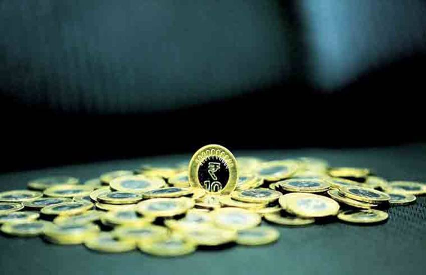 छत्‍तीसगढ़: थाली में सिक्‍के लेकर नामांकन फार्म लेने पहुंचा, गिनने में ही लगे दो घंटे