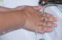 Global Hand Washing Day: जानिए कम से कम कितने देर तक हैंडवॉश करना है बेहद जरूरी