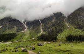 holiday, Diwali 2018, lifestyle, lifestyle news in hindi, jansatta, travel news in hindi, diwali trip, family trip, diwali celebration, hill station, Lansdowne, Udaipur, Mahabaleshwar, Bhandardara, Masinagudi