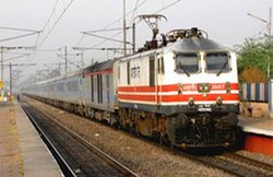 IRCTC: दिवाली, छठ पर दिल्ली से चलेंगी स्पेशल ट्रेनें, ये रही गाड़ियों की पूरी लिस्ट