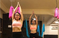 मां बनने के बाद भी स्लिम और फिट हैं करीना कपूर, ऐसे मेंटेन रखती हैं वजन