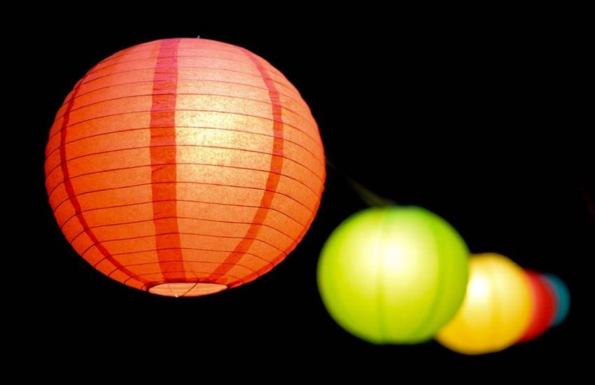 Diwali, deepawali, Diwali 2018, happy diwali, Diwali lights, diyas, candles, diwali decoration, celebrating diwali, lifestyle news, Happy Diwali 2018, lifestyle news in hindi, jansatta