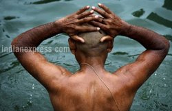 Mahalaya Amavasya 2018 Puja Vidhi, Timings: सर्वपितृ अमावस्या पर श्राद्ध करने का अभी आखिरी शुभ मुहूर्त है शेष