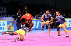 Pro Kabaddi 2018: जानिए किन टीमों के बीच खेले जाएंगे पांचवें दिन मुकाबले