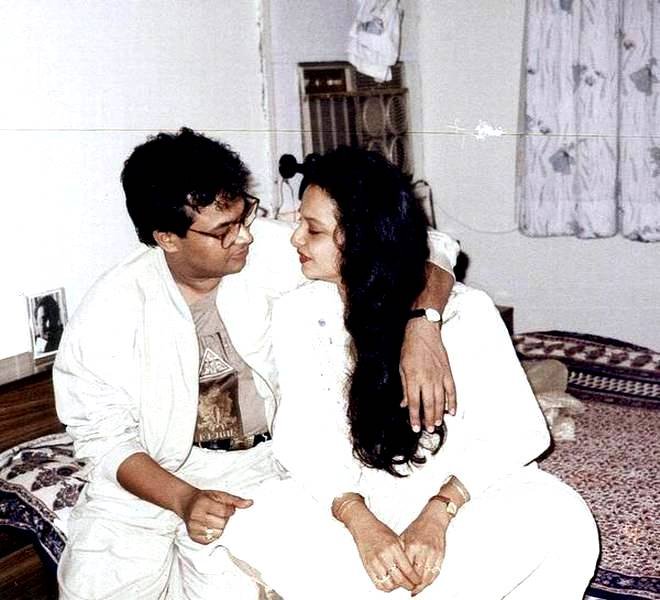 Rekha, Rekha Birthday, Rekha Age, Rekha Birthday Date, Rekha Husband, Rekha Date of Birth, Rekha Movie, Rekha Bollywood Movie, Rekha Actress, Rekha: The Untold Story, Yaseer Usman, Rendezvous with Simi Garewal, TV Interview, Bollywood News Hindi News, Rekha News in Hindi