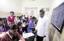 बंपर नौकरी! यहां होनी है 8000 PGT, TGT और PRT पदों पर भर्ती, जानिए डिटेल्स