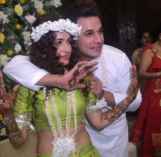 Mehendi Celebration, Yuvika Chaudhary Mehendi Celebration, Mehendi Celebration of Yuvika Chaudhary, Bigg Boss ex Contestans Yuvika Chaudhary, Bigg Boss ex Contestans Prince Narula, bigg boss winner Prince Narula, Prince Narula, Prince Narula after in long term relatonship with yuvika, Prince Narula turn in to getting married, entertainment news, bollywood news