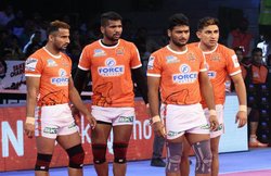 Pro Kabaddi 2018, Puneri Paltan vs Gujarat Fortunegiants: गुजरात ने पुणेरी पलटन को दी 34-28 से मात
