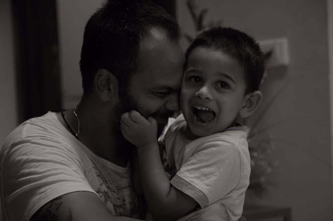 sunny leone daughter, sunny leone adopted baby girl, bollywood parents adopted kids, bollywood adopted kids, sushmita sen daughter adopt, raveena tandon adoption, salim khan adoption, sunny leone daughter photos, sunny leone photos,