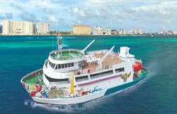 Nefertiti : केरल का पहला लग्‍जरी क्रूज, 3डी थियेटर, रेस्‍तरां जैसी पांच सितारा सुविधाएं