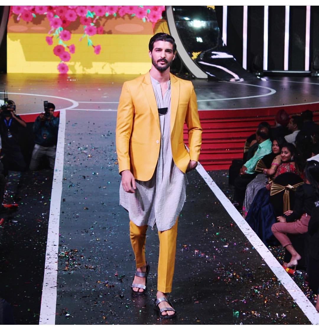 "sushmita sen, sushmita sen rohman shawl, sushmita sen dating rohman shawl, sushmita sen rohman shawl affair, sushmita sen relationships