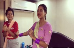 VIDEO: भोजपुरी के ‘लॉलीपॉप लागेलू’ पर पंजाबी एक्ट्रेस का डांस हो रहा वायरल