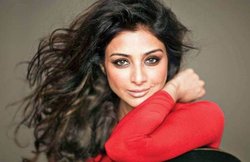 त्वचा से नहीं चलता उम्र का पता, ये हैं एक्ट्रेस तब्बू के ब्यूटी सीक्रेट