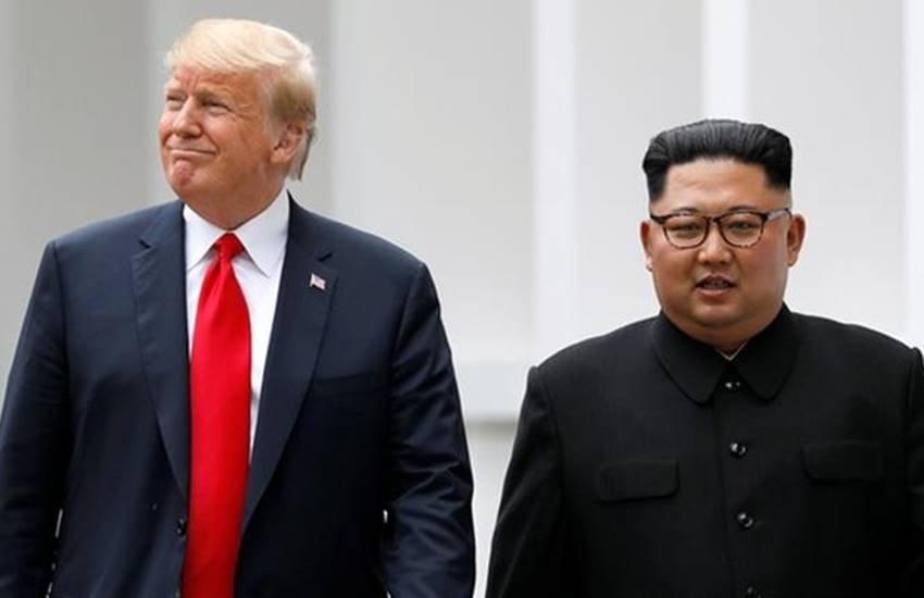 ट्रंप ने एक साल पहले इसी मंच पर उत्तर कोरिया को पूरी तरह बर्बाद करने की धमकी दी थी।  ट्रंप ने एक साल पहले इसी मंच पर उत्तर कोरिया को पूरी तरह बर्बाद करने की धमकी दी थी।