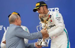 इस चैंपियन ने राष्ट्रपति पर उड़ेल दी थी शैंपेन, जीता तो यूं मिली वॉर्निंग