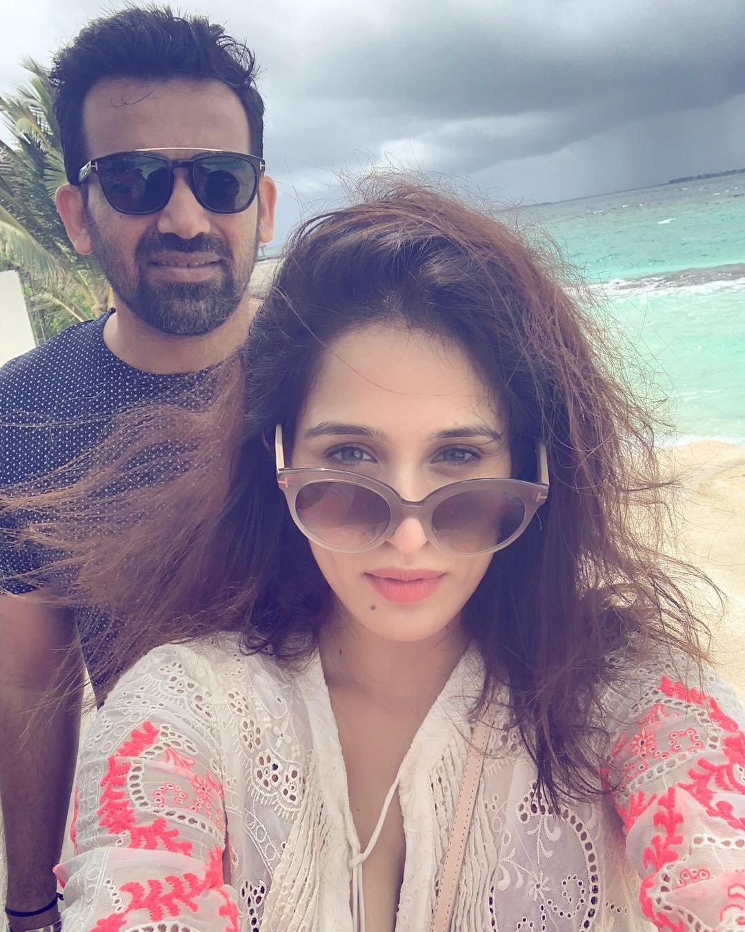 zaheer khan marriage, zaheer khan- sagarika ghatge, sagarika ghatge romatic pis, yuvraj singh, ashish nehra, jansatta gallery, team india players holidays, indian cricketers wifes