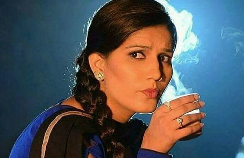 Bigg Boss 12, Bigg Boss 12, ex contestant sapna chaudhary, haryanvi dancer and singer sapna chaudhary, sapna is angry on anup jalota, sapna and jasleen in bb 12, sapna angry on anup-jasleen fake relationship, entertainment news, anup-jasleen relationship, anup jalota and jasleen, jasleen and anup jalota, entertainment news, bollywod news, television news