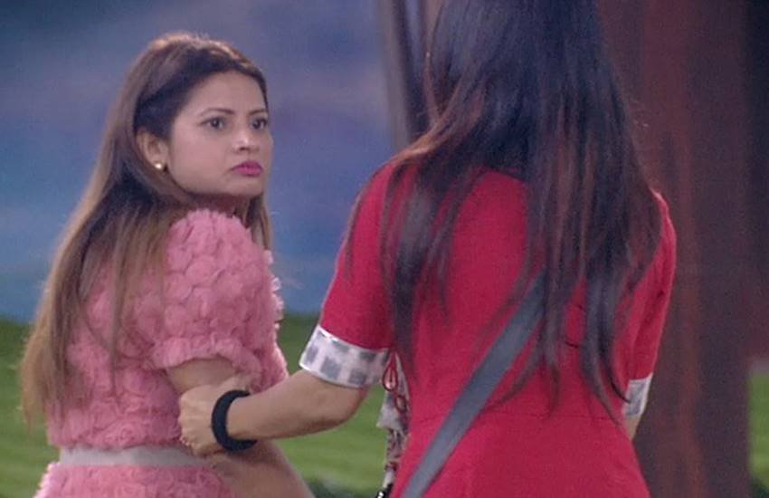 Bigg Boss 12, 5th December 2018 Episode LIVE Updates: बिग बॉस के घर में घमासान जारी है।