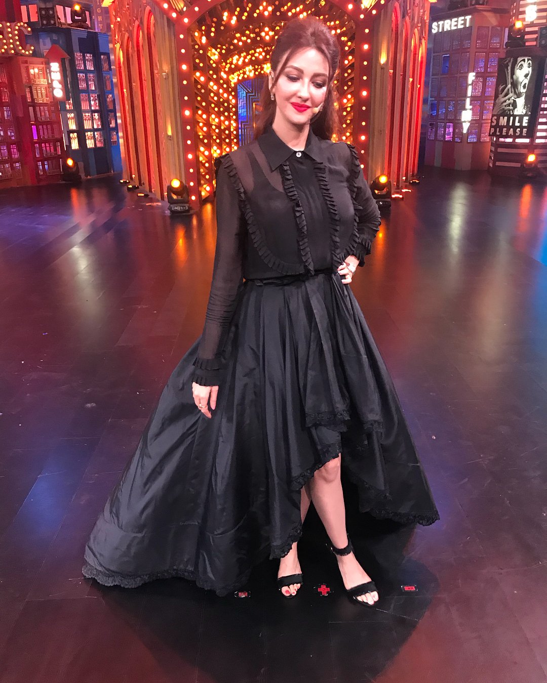 सौम्या ने 2011 में सोनी टीवी का कॉमेडी सर्कस के तानसेन को होस्ट किया था।