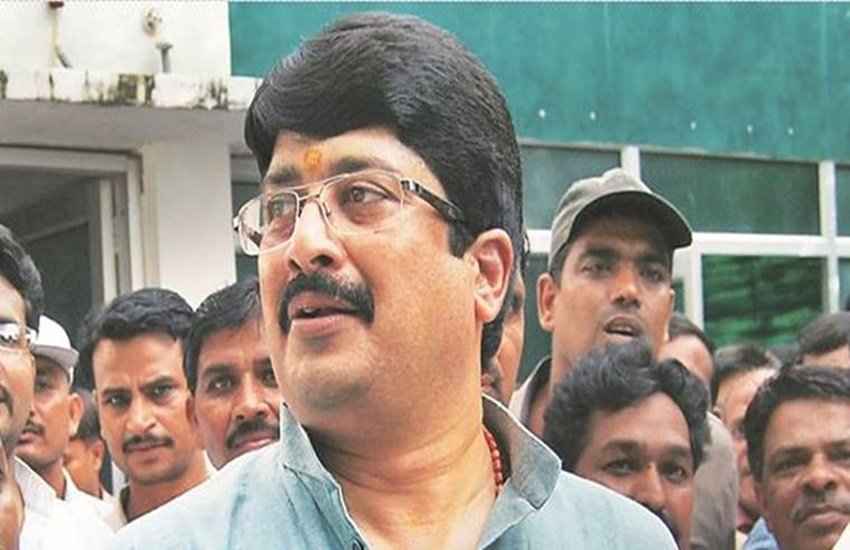 राजा भैया, फोटो सोर्स- इंडियन एक्सप्रेस