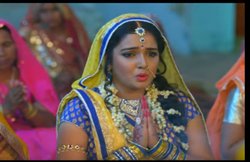 भोजपुरी अभिनेत्री काजल रघवानी के बाद अब आम्रपाली दूबे का छठ गीत हो रहा वायरल, मिले 12 लाख से ज्यादा व्यूज