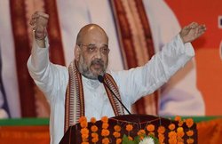 मध्य प्रदेश चुनावः हिंदी भाषण के बीच अचानक गुजराती में फुसफुसाए अमित शाह तो एकटक देखने लगे लोग, छाया सन्नाटा