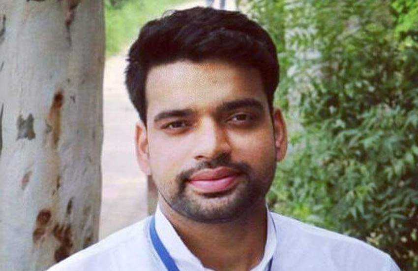 
फर्जी डिग्री मामले में अंकिव बसोया को डूसू अध्यक्ष पद से इस्तीफा देना पड़ा है। (File Photo: Facebook/Sandeep Rathi)