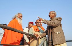 रिपोर्ट: चार चरणों में राम मंदिर बनाने का प्लान, साधु-संतों को आगे रखेगा आरएसएस, पढ़ें- पूरा ब्लूप्रिंट