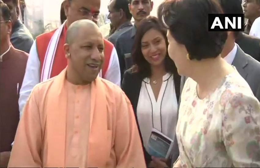 Vishva Hindu Parishad, VHP, Ram Janmabhoomi, Ram Mandir, Faizabad, Ayodhya, CRPF, UP PAC, Civil Police, RSS, Bajrang Dal, RSS, Yogi Adityanath, CM, UP, VHP Dharma Sabha, Ram Temple, Ayodhya issue, Ayodhya News, Faizabad News, UP News, National News, India News, Hindi News, अयोध्या, फैजाबाद, राम मंदिर, राम जन्मभूमि, बाबरी मस्जिद, विवादित स्थल, विश्व हिंदू परिषद, धर्म सभा, विहिप, राम मंदिर निर्माण, 25 नवंबर, यूपी, राज्य समाचार, राष्ट्रीय समाचार, हिंदी समाचार