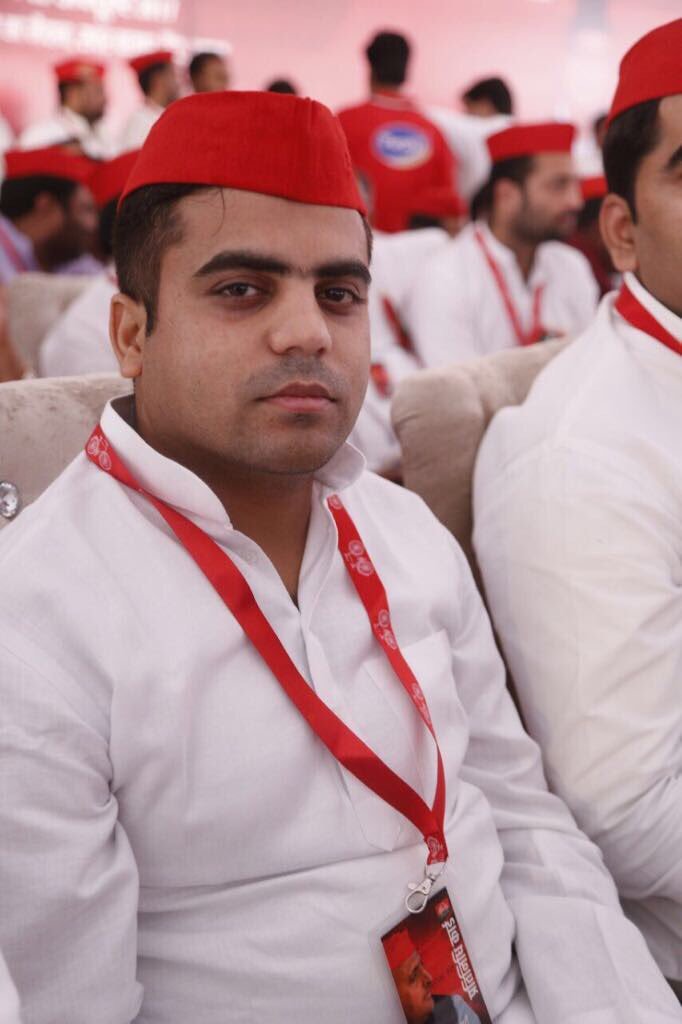 tej pratap singh yadav, mulayam singh yadav's grandson, grandson of mulayam, rajlaxmi yadav. lalu yadav's younger daughter, jansatta political gallery, tej pratap, teju