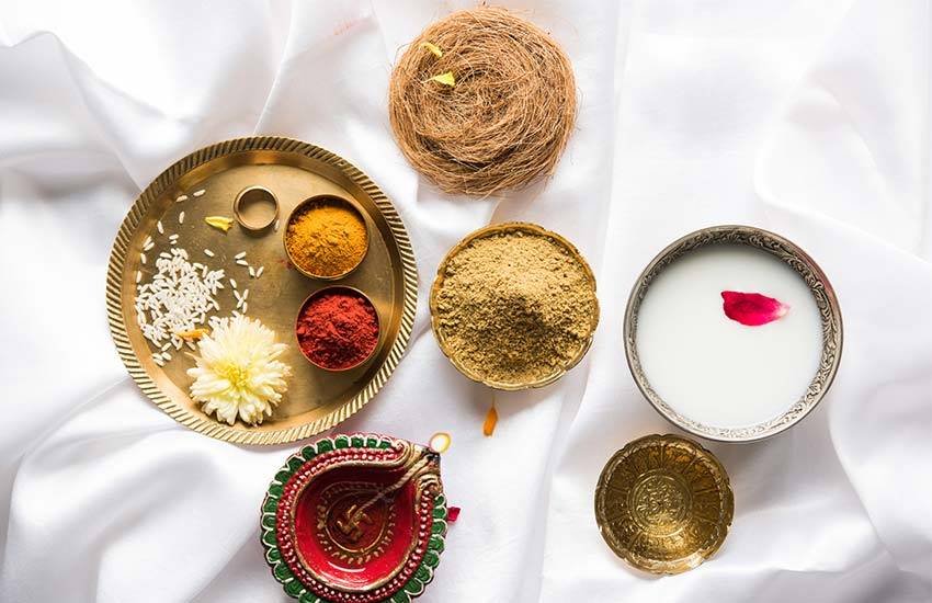 सोना-चांदी और अन्य धातु वृष लग्न में खरीदना चाहिए।