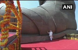 Modi at Statue Of Unity