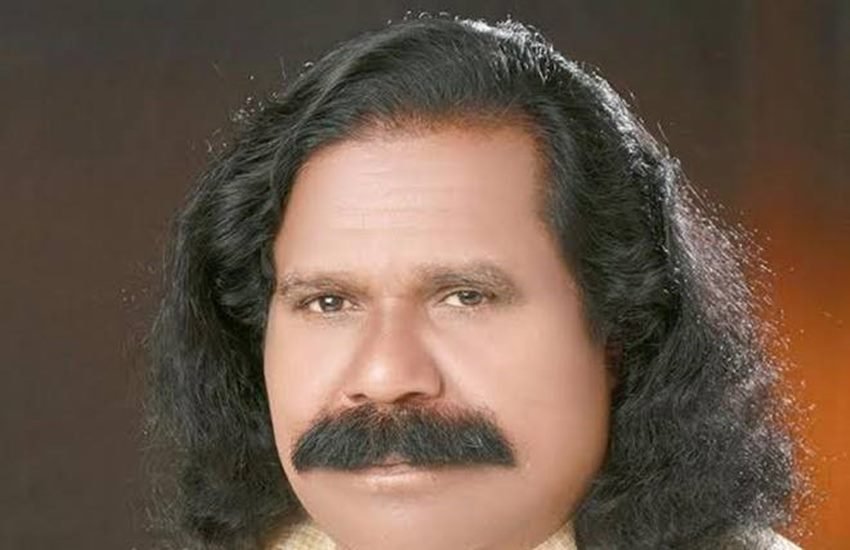 अनुसूचित जनजाति आयोग के अध्‍यक्ष नंद कुमार साय। (फोटो सोर्स- फेसबुक)