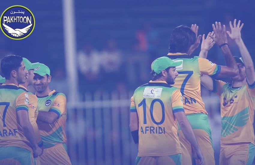 रोमांचक मुकाबले में पख्तूंस ने बंगाल को 7 विकेट से मात दी। (Image Source: Twitter/@T10LeagueTweets)